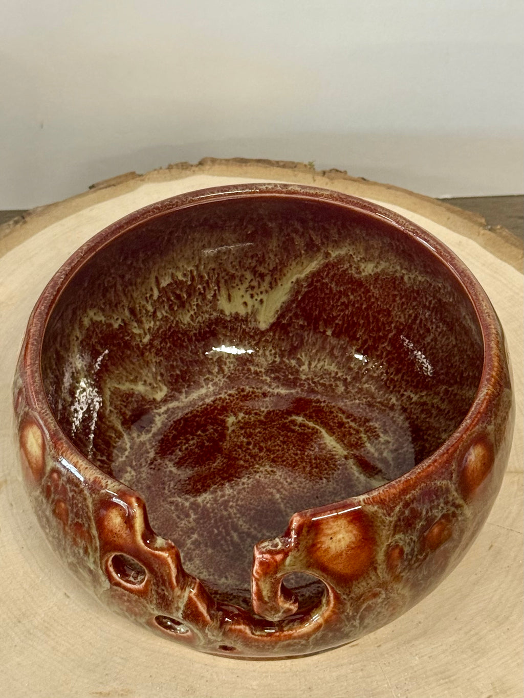 Yarn bowl with rich browns