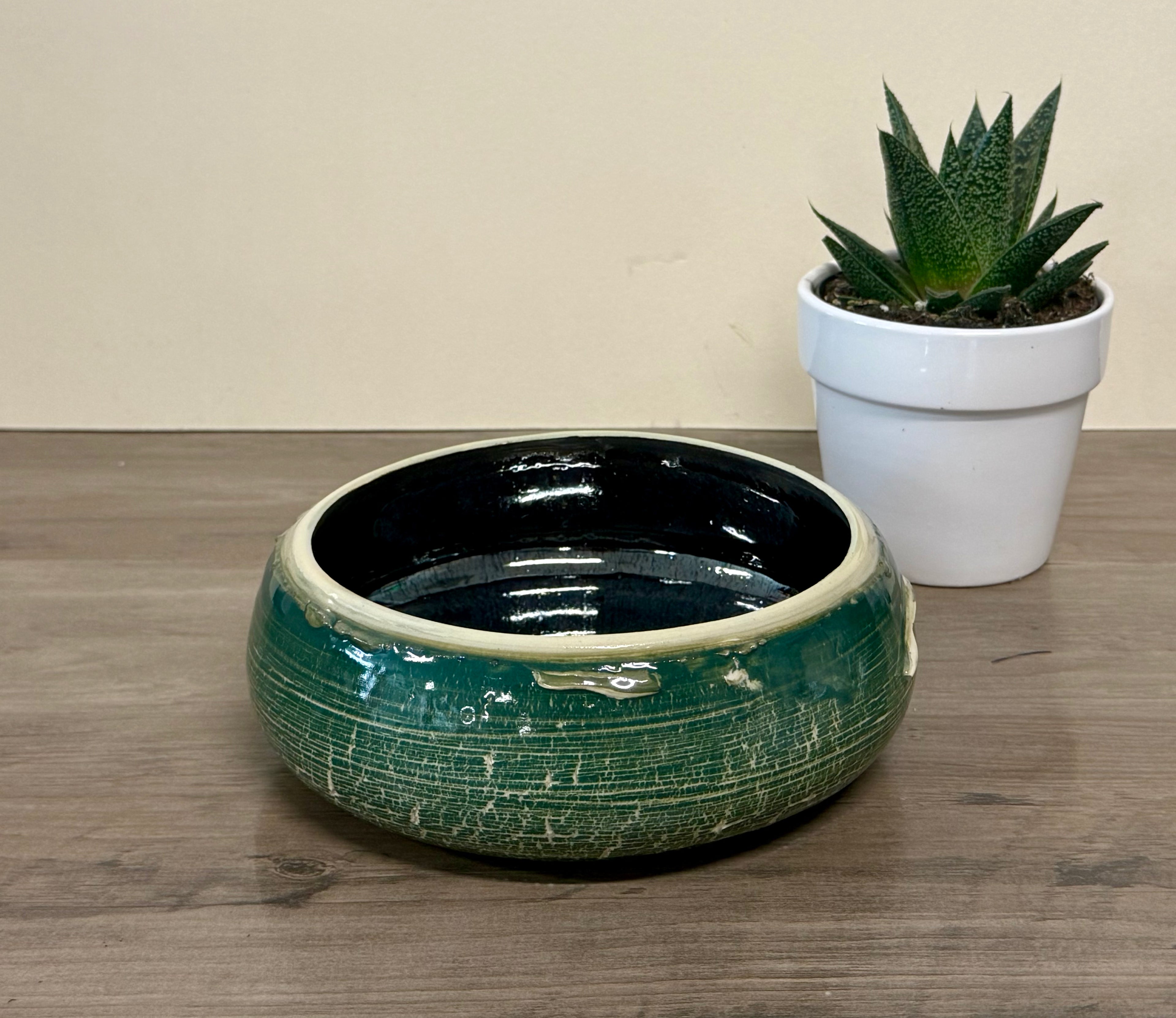 Crackle green low bowl