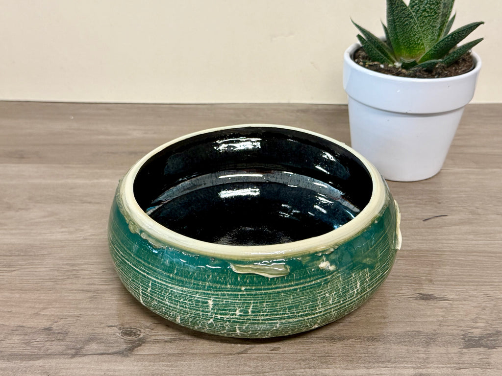Crackle green low bowl